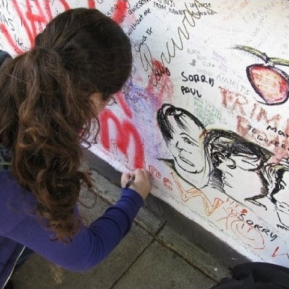 Meet your Posher, thebookminx! - Picture 1 of 3